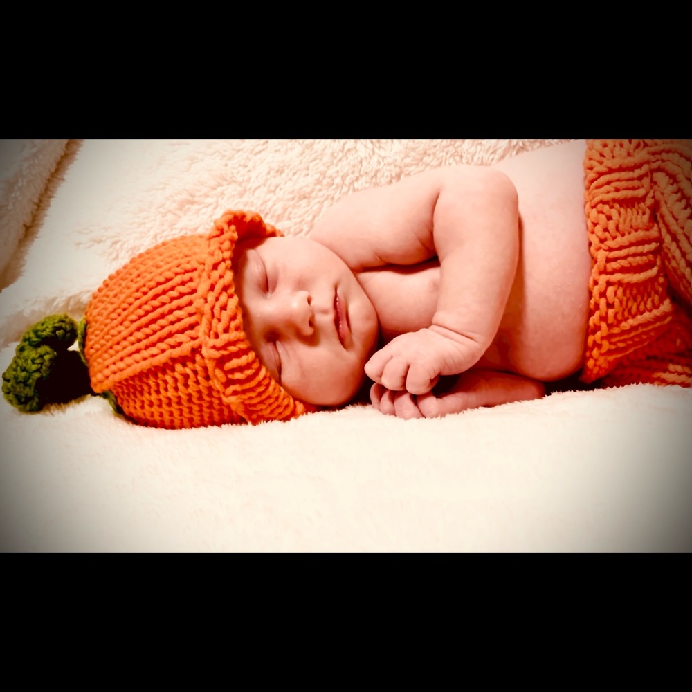 Newborn Crochet Pumpkin outfit